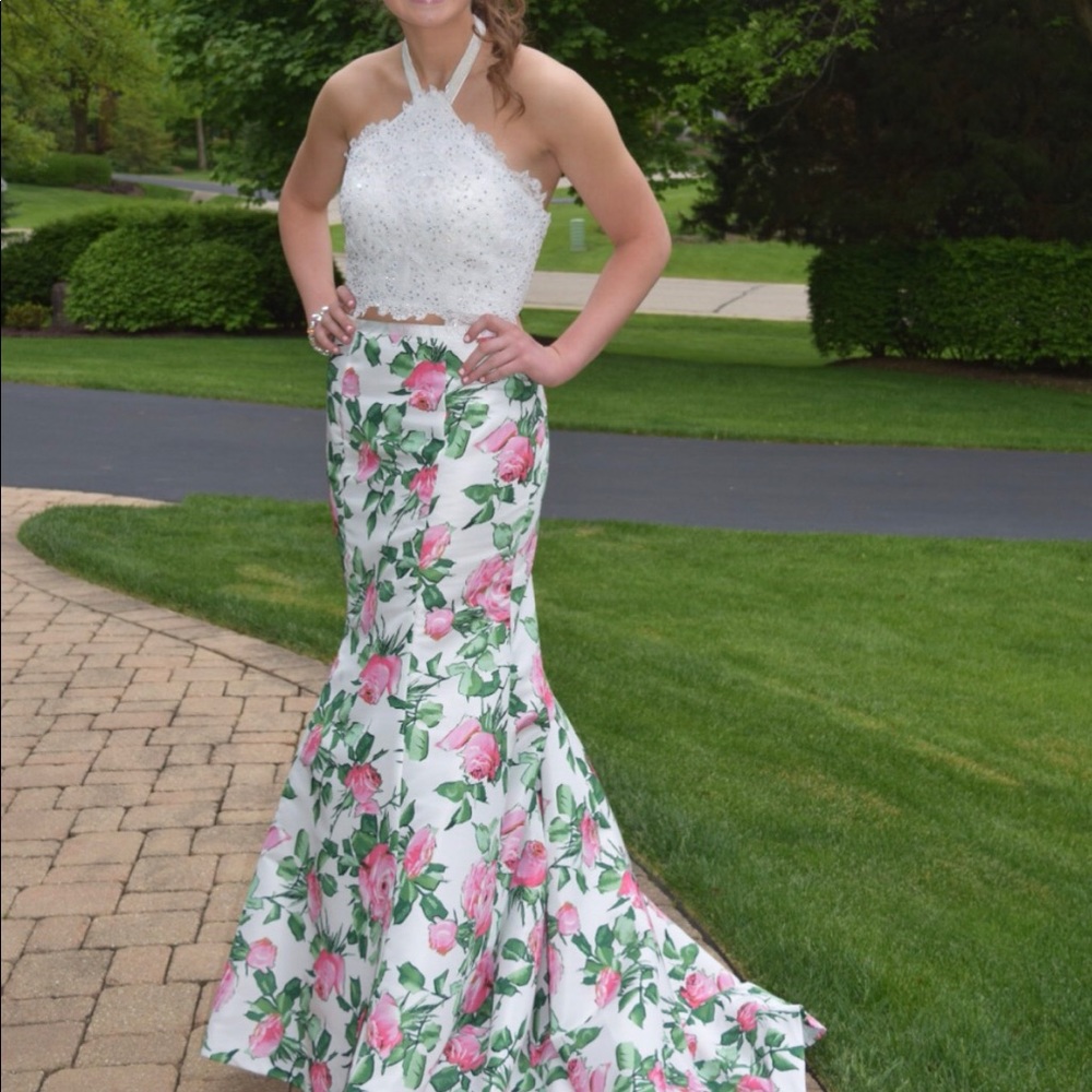 Sherri Hill two-piece prom dress! only worn once